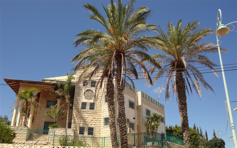 مجلس كوكب ابو الهيجاء المحلي:عطاء لاختيار مسؤول لقسم الصحة وترخيص مصالح تجارية