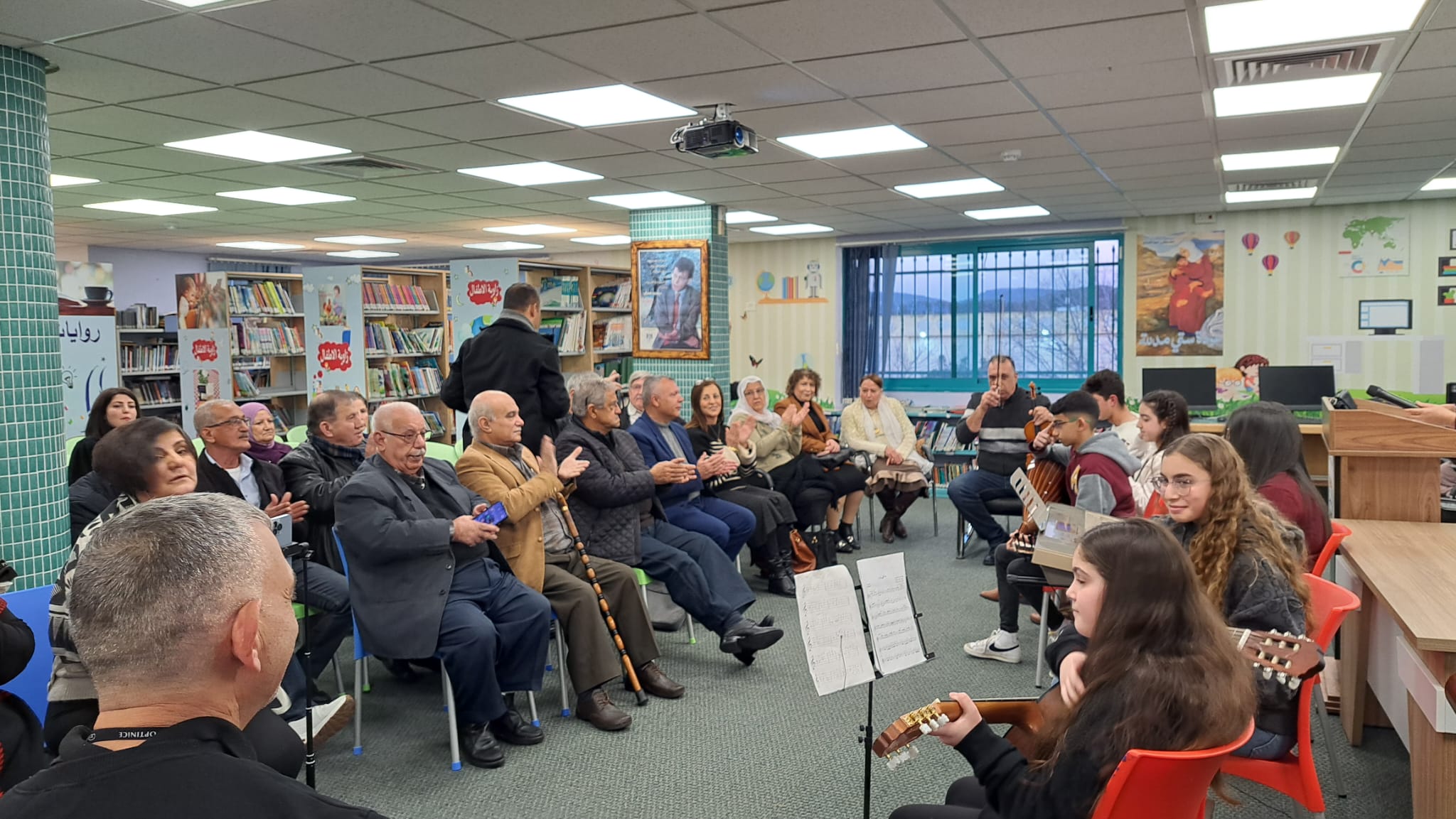 المكتبة العامة